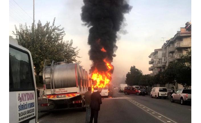 Alev alan öğrenci servisi bomba gibi patladı