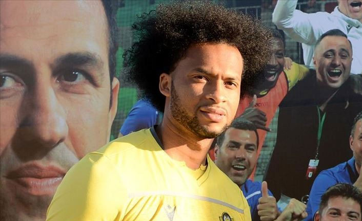 Malatyasporlu Mina'nın oğlu yoğun bakımda!