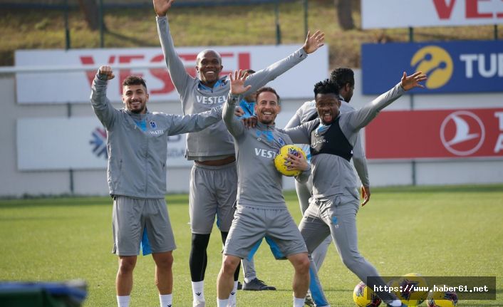 Trabzonspor, Konyaspor Deplasmanı Öncesi Hazırlıklarını Tamamladı