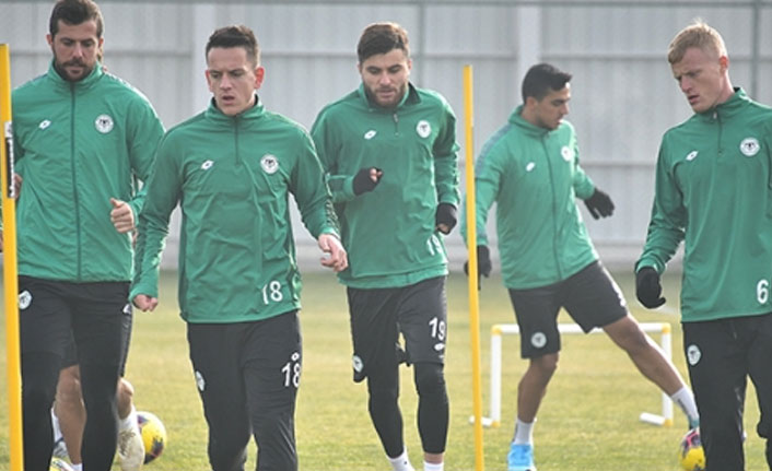 Trabzonspor'un rakibi Konyaspor'da son durum