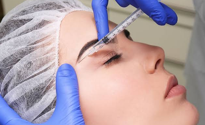 Botoks Hakkında Merak Edilenler: Güvenilir mi, Nelere Dikkat Etmeli?