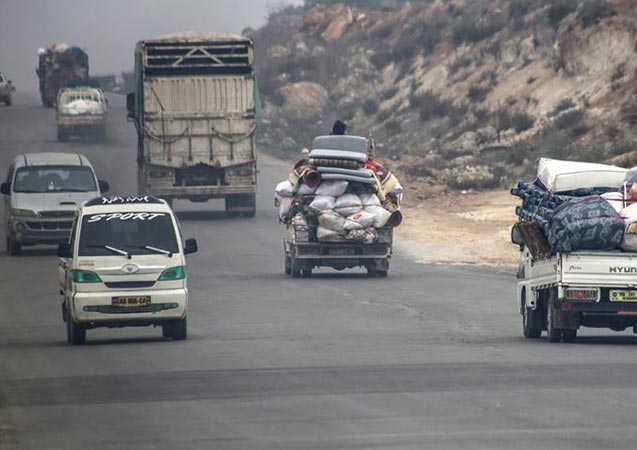 İdlib'de son iki haftada 235 binden fazla sivil yerinden edildi