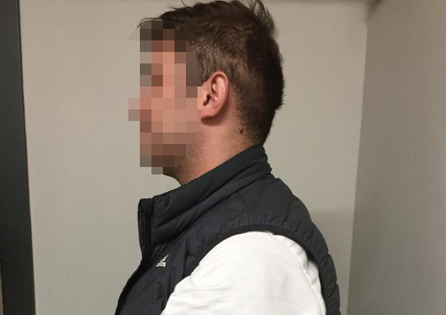 Şiddet gören kadını polis kurtardı