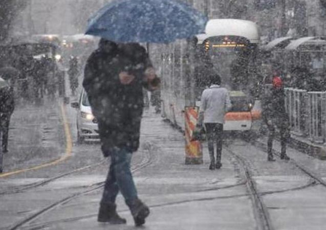 Eskişehir beyaza büründü!