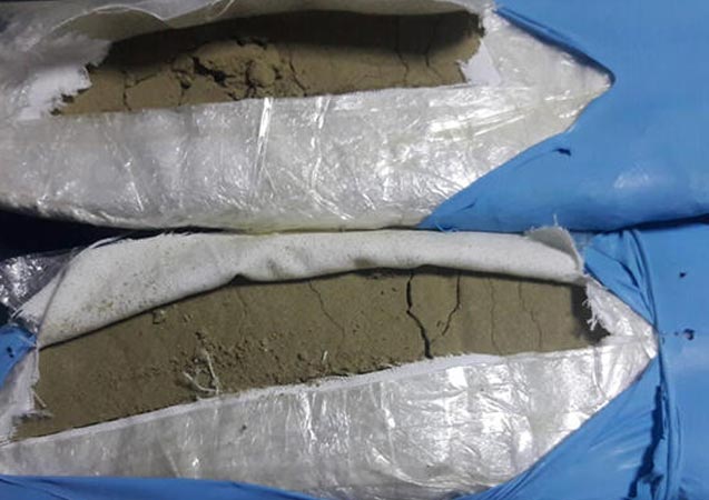 Ayakkabının tabanında esrar bulundu