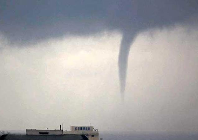 Konyaaltı sahili açıklarında hortum