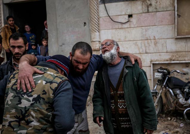 Esed rejimi İdlib'de okulu vurdu: 4'ü çocuk, 8 ölü