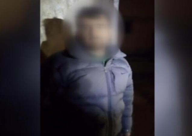 Kendi mahallesindeki evleri işaretledi