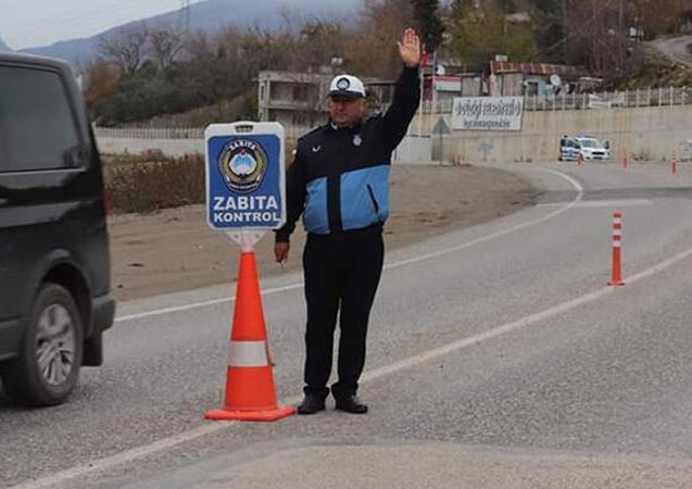 İlçeye girenlerden 'ayak bastı' parası alıyor