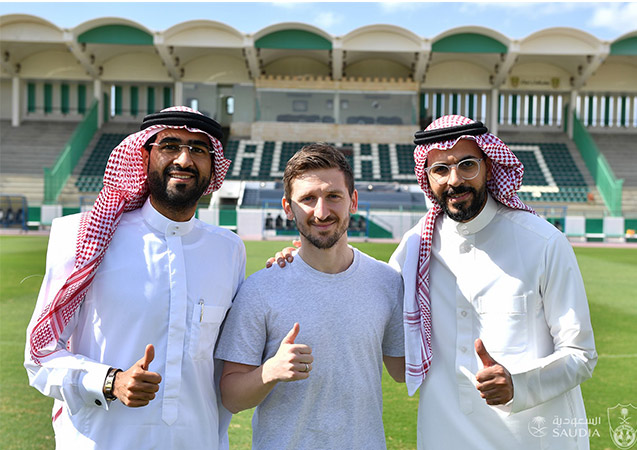 Trabzonspor'un eski yıldızı Arabistan'da imzayı attı