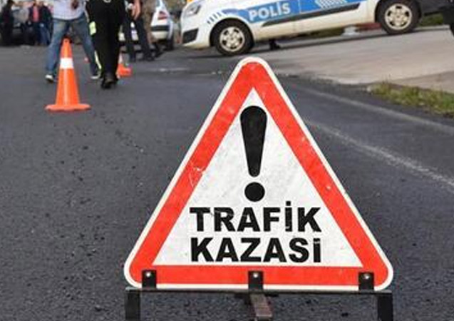 Yolcu otobüsü devrildi, çok sayıda yaralı var