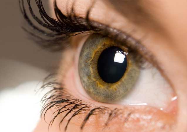 Kadınlarda göz kuruluğuna dikkat!