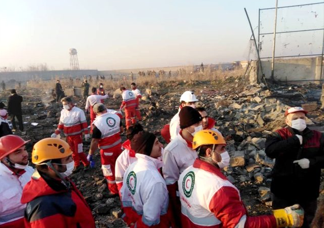İran'da Ukrayna Havayollarına ait yolcu uçağı düştü, kimse sağ kurtulamadı