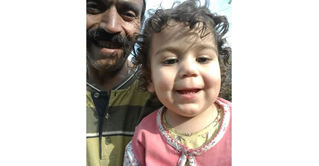 Kaynar suyun içine düşen çocuk öldü