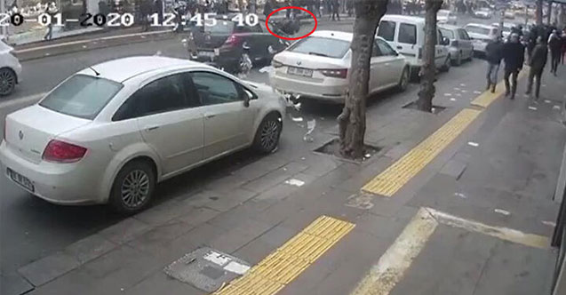 Yer: Ankara... Paralar yola saçıldı