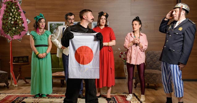 Gugulumdakiler 'Gergin Aile' ile perdeleri açıyor