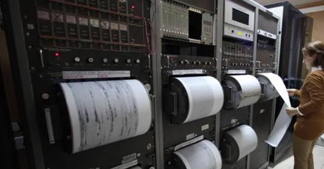 Ankara iki depremle sallandı