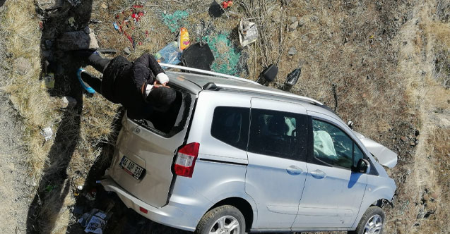 Bingöl'de otomobil takla attı