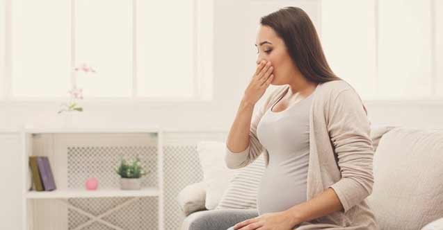 "Gebelikte bulantı ve tansiyonu hafife almayın"