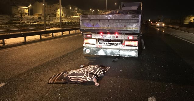 Tırın çarptığı genç kadın hayatını kaybetti