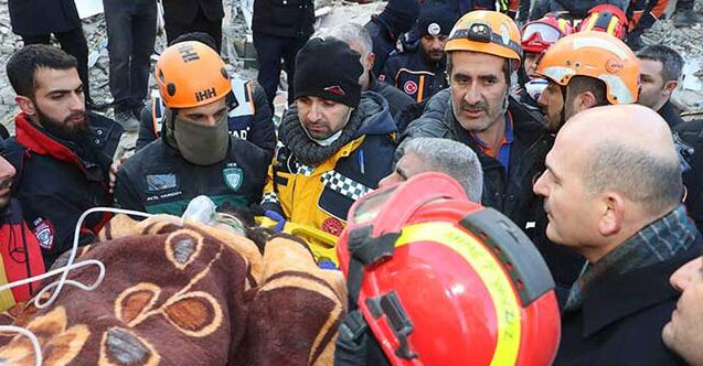 14 saat sonra enkazdan kurtarıldı!