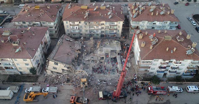 Elazığ'dan acı haberler geliyor - Hayatını kaybedenlerin sayısı arttı