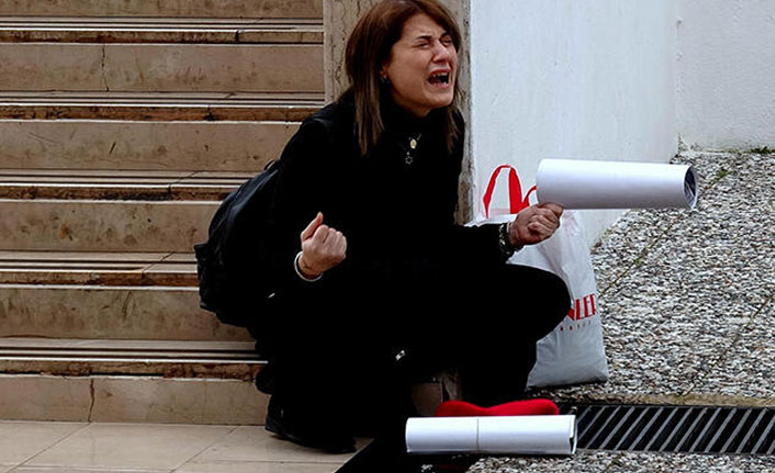 Duyunca sinir krizi geçirdi!