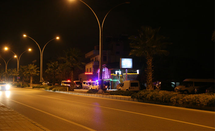 Eğlence kulübünde silahlı kavga