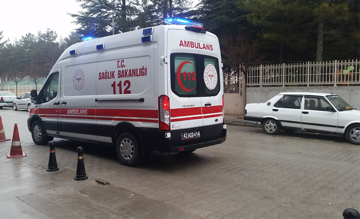 Konya'da kontrolden çıkan otomobil takla attı - 28 Ocak 2020