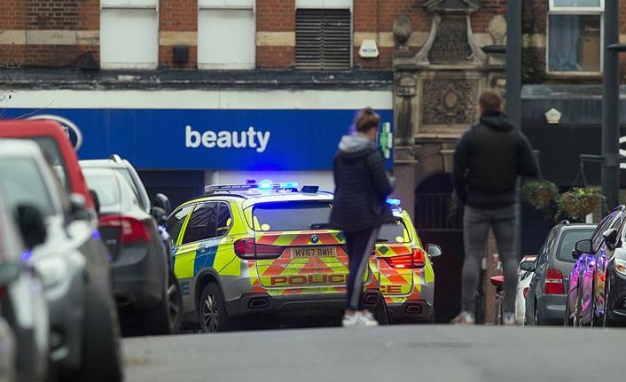 Londra’da bıçaklı terör saldırısı