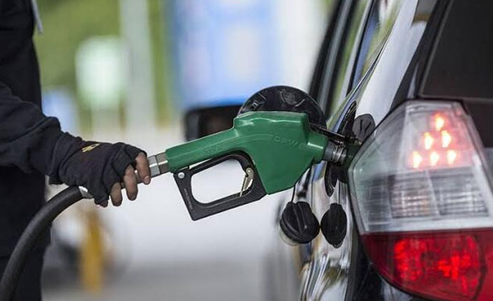 Benzine 8 kuruş zam