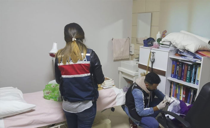 Reçete operasyonunda 11 zanlı adliyede