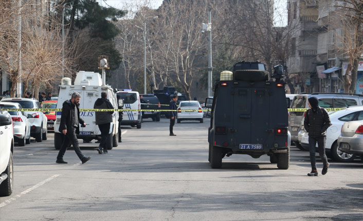 Diyarbakır’da silahlı kavga