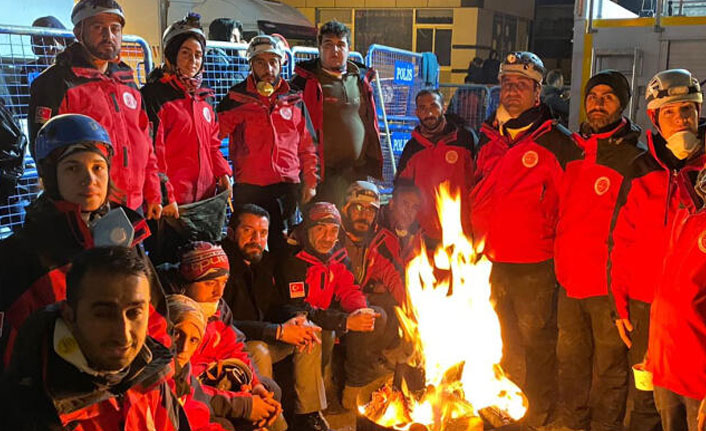 Elazığ'ın yardımına koşan kahramanlar