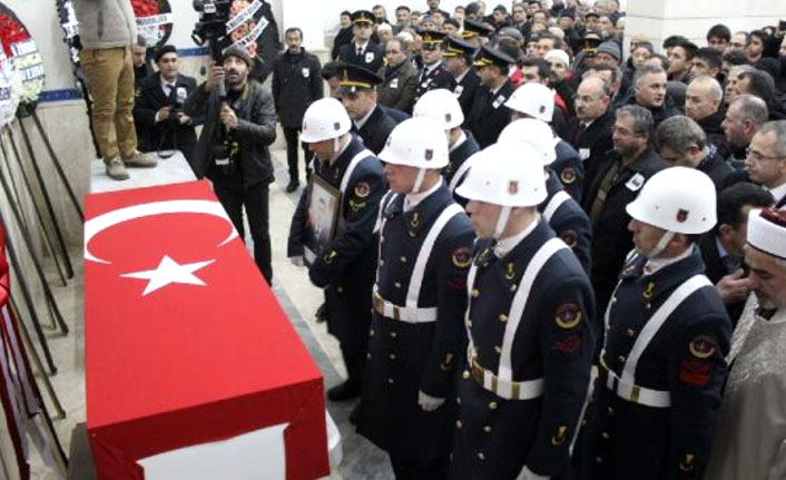 Van şehidi son yolculuğuna uğurlanıyor