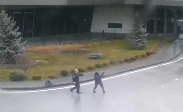 Eşiyle tartışan kadının yaptıkları şoke etti!