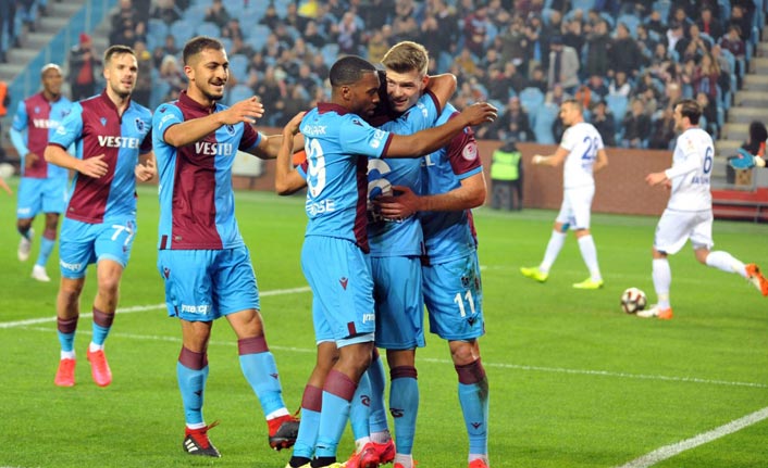 Trabzonspor, Erzurum deplasmanında yarı final için sahaya çıkıyor