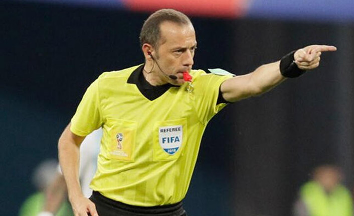 Trabzonspor Sivas maçı Cüneyt Çakır'ın!