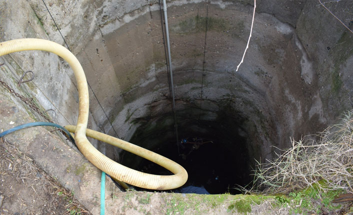 Yaşlı kadın 15 metrelik kuyuda ölü bulundu