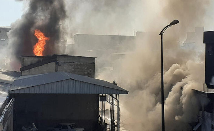 Boya ve tiner atölyesinde yangın!