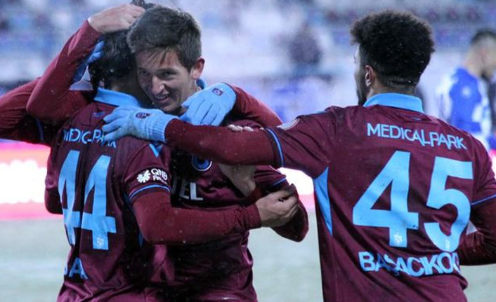 Trabzonspor'un gençleri sınıfı geçti