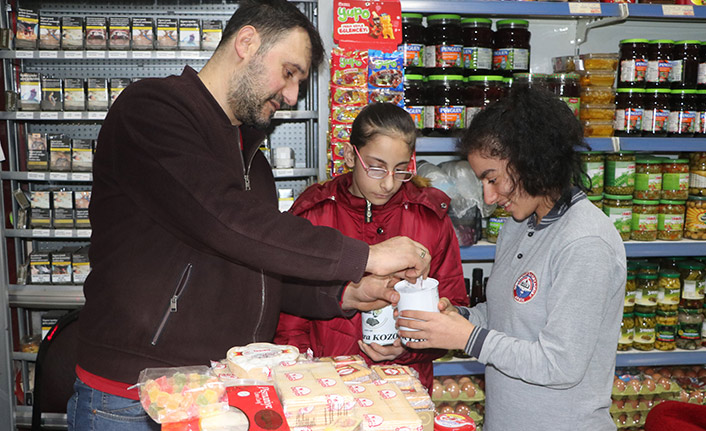 Özel öğrenciler işyerlerinde çalışarak sosyalleşiyorlar