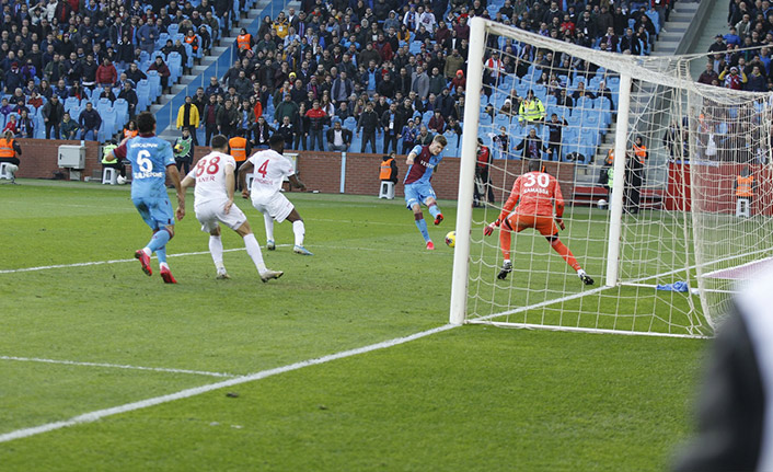 Kuzeyin Kralı durudurulamıyor! Fark ikiye çıktı!