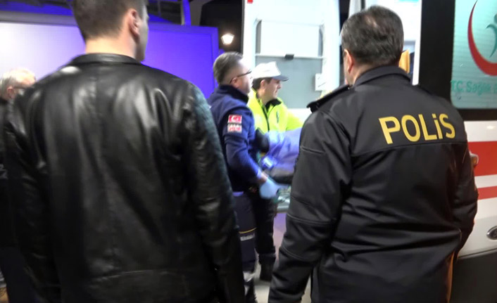 Denetim noktasını geç fark edince trafik polisine çarptı