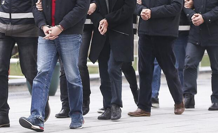 İzmir merkezli FETÖ operasyonu! 62 tutuklu
