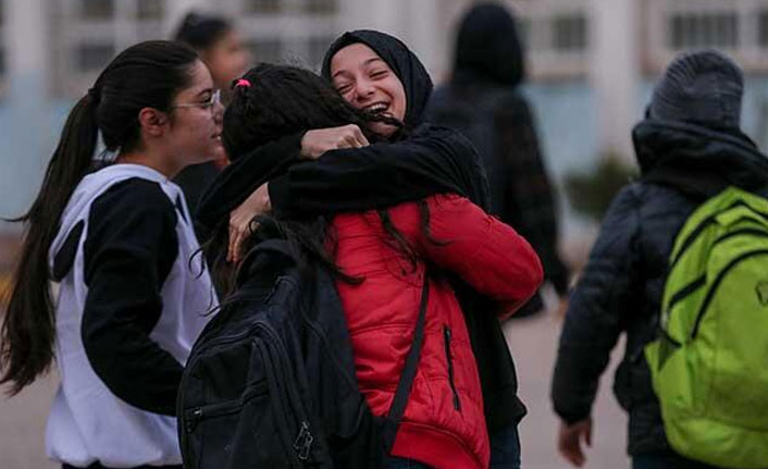Elazığ'da depremin ardından ilk ders zili çaldı