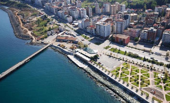 Akçaabat'ta çalışma! Tek şeritten sağlanıyor