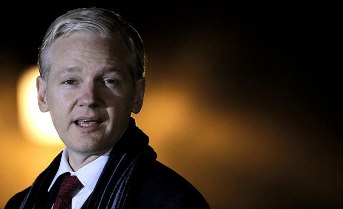 WikiLeaks’in kurucusu Assange hakim karşısında