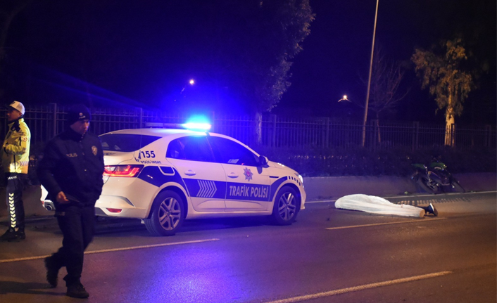 İzmir’de motosikletiyle kaza yapan genç hayatını kaybetti