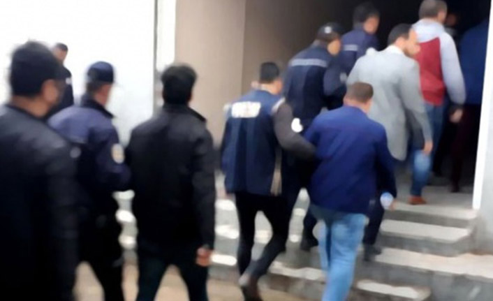 Şantajla 100 bin TL isteyen çete tutuklandı